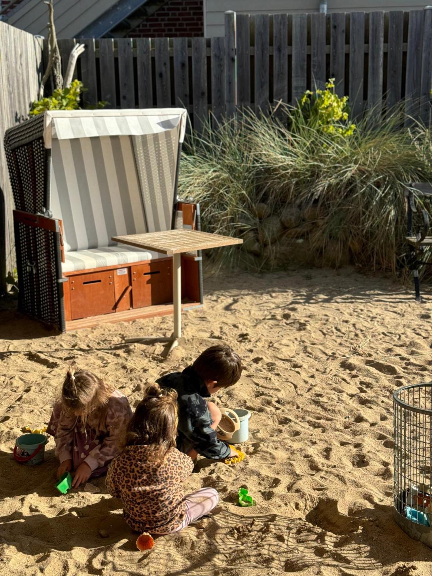 Ostsee-Strandhaus-Holnis กลึคส์บวร์ก ภายนอก รูปภาพ